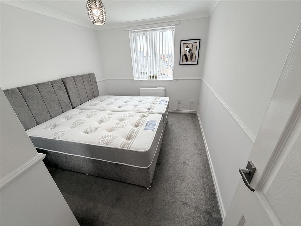 Additional image 12 of 2 bed property to rentNavigation Point, Middleton Road, Hartlepool TS24