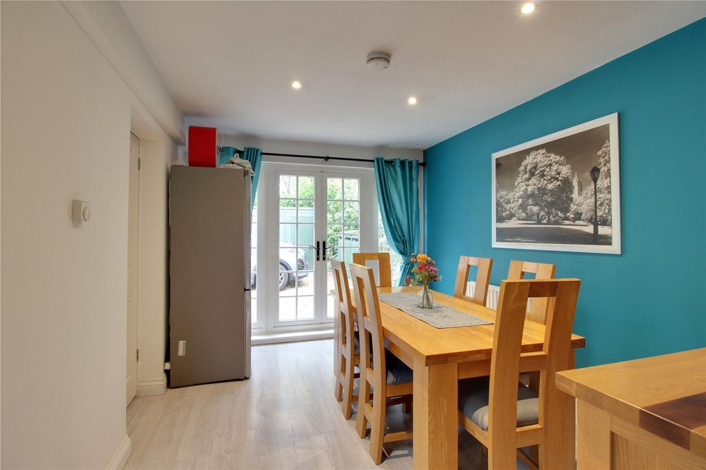 Property photo 3 of 24 Picture No. 08