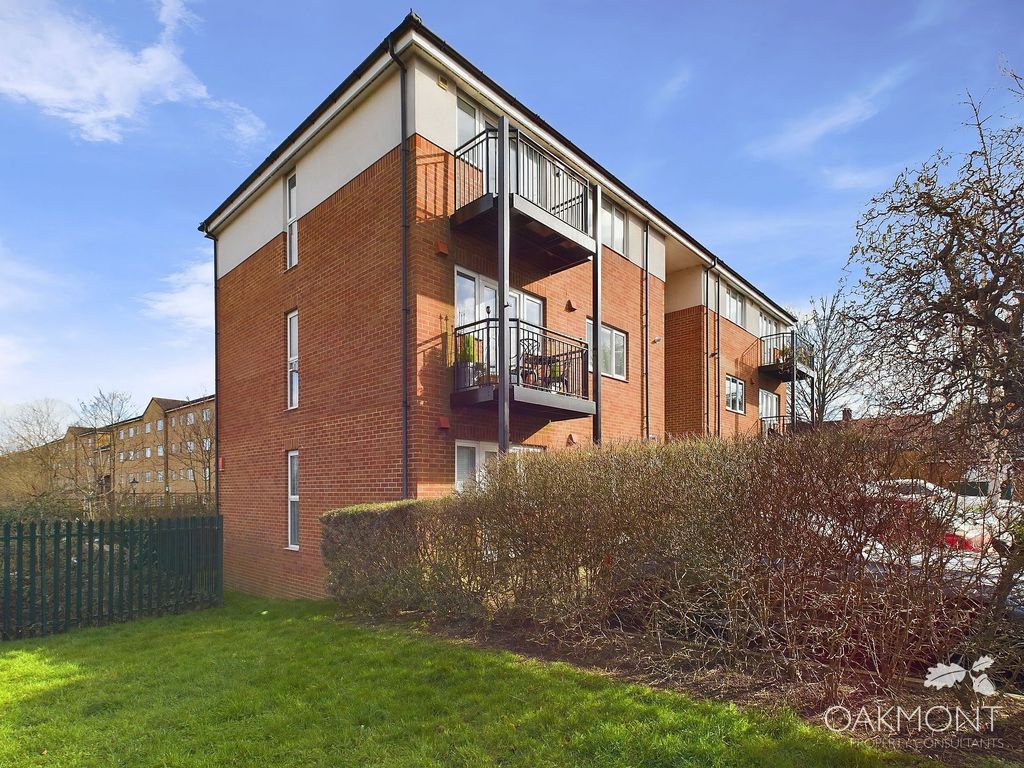 Property photo 2 of 13