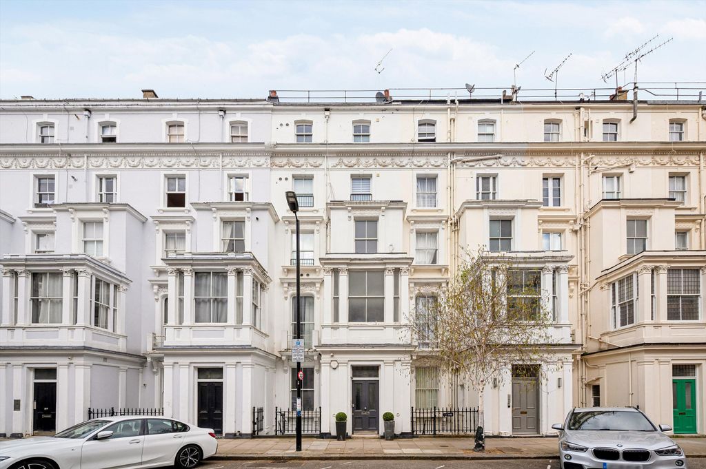 Property photo 3 of 17 Image