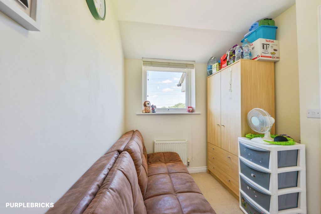 Property photo 3 of 26