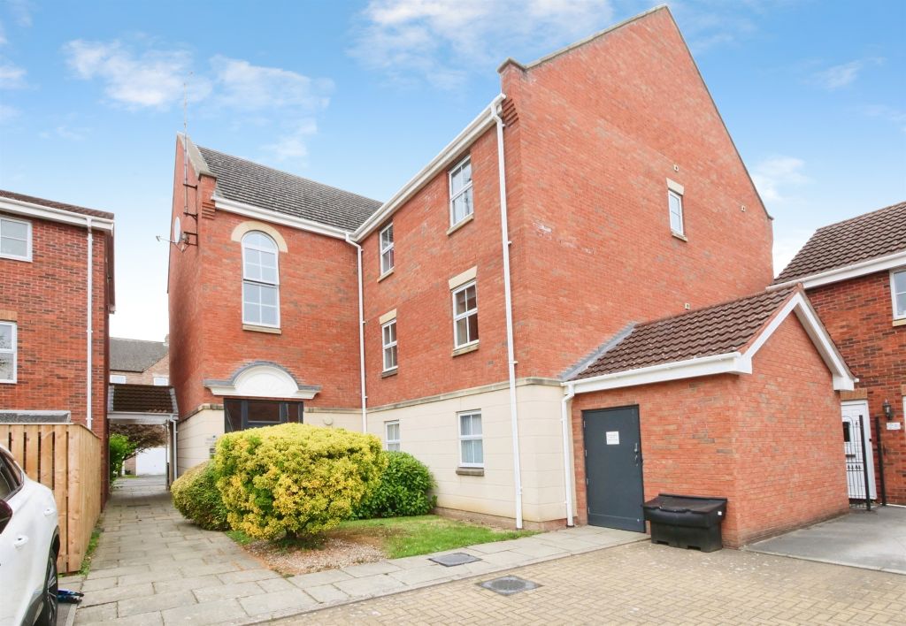 Property photo 1 of 13