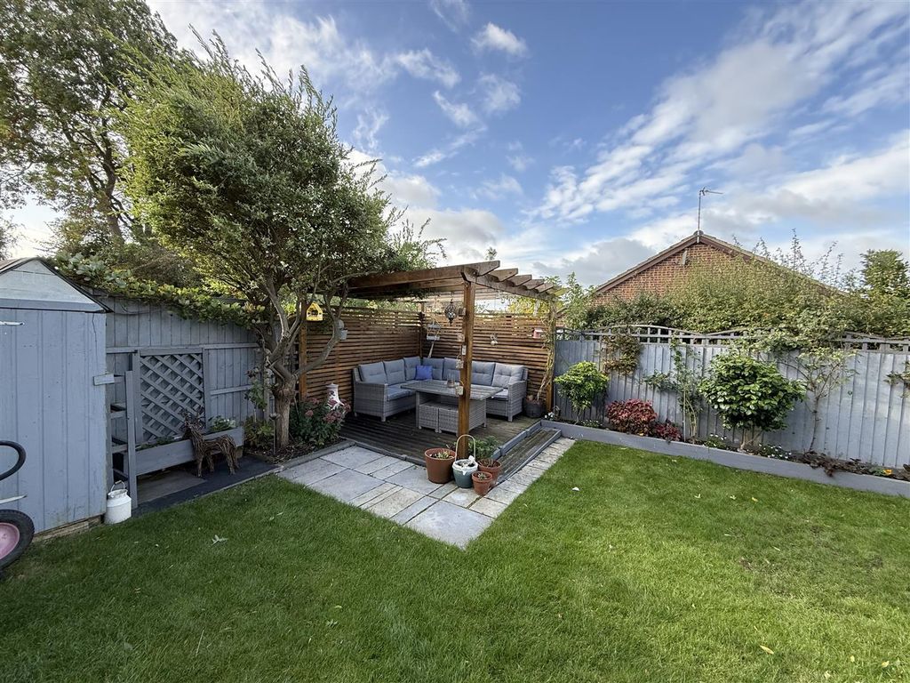 Property photo 2 of 26