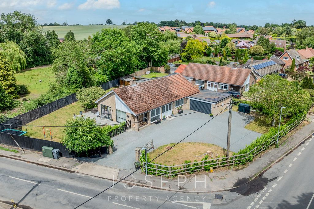 Property photo 1 of 31