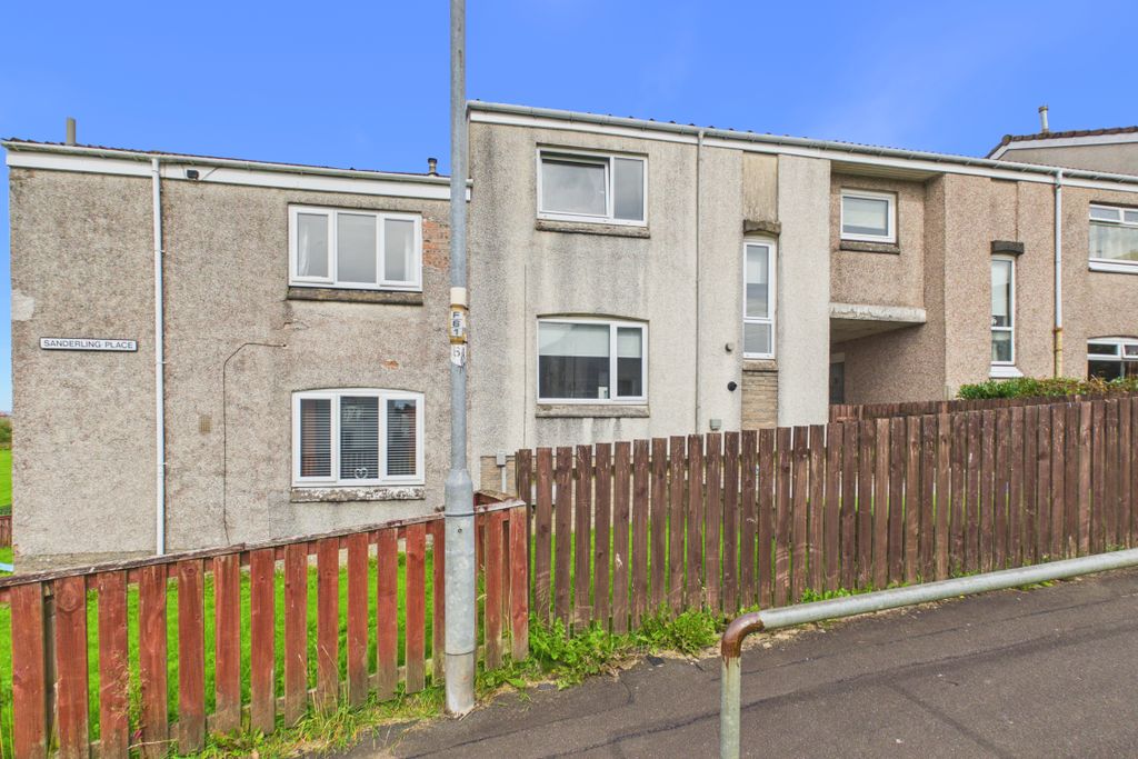 Property photo 1 of 21 Cam05526G0-Pr0170-Still020