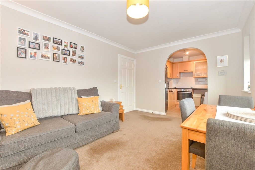 Property photo 3 of 11 Lounge/Diner