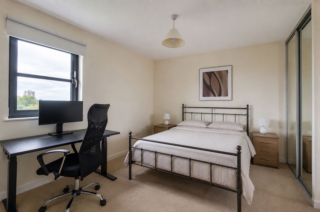 Property photo 2 of 5 67770Dee-8Aab-4Df4-91cc-8Dd792Dbe30E