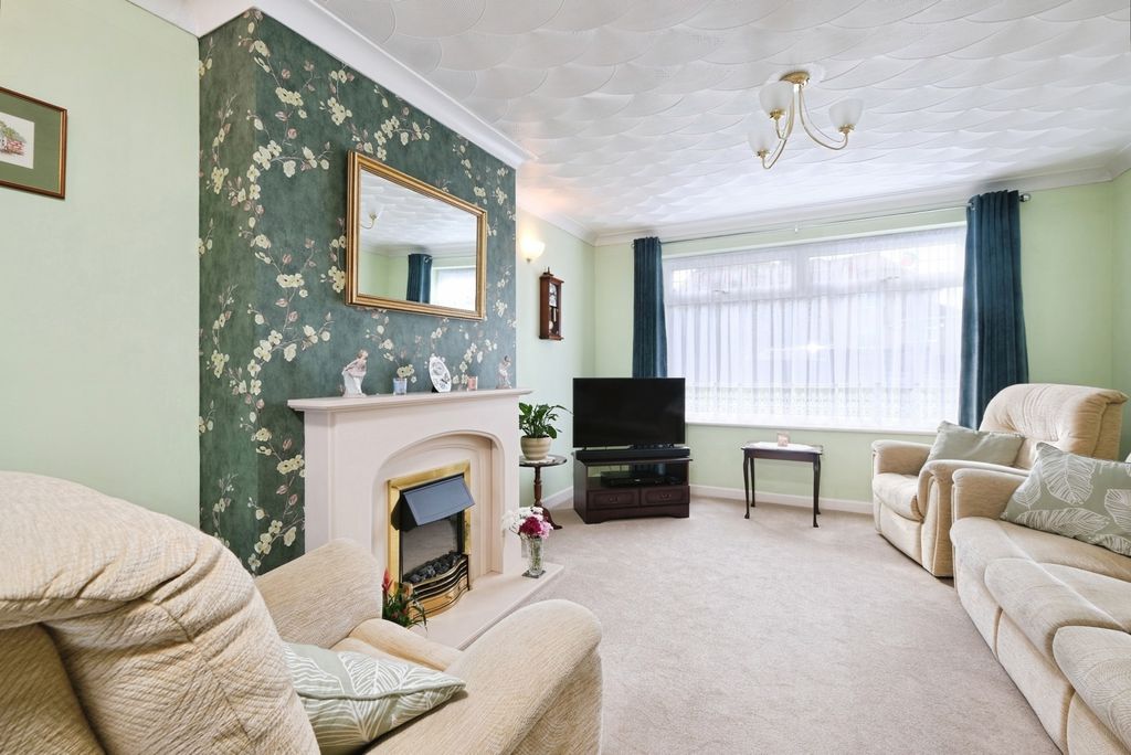 Property photo 2 of 19 Pbox-Img.Jpg