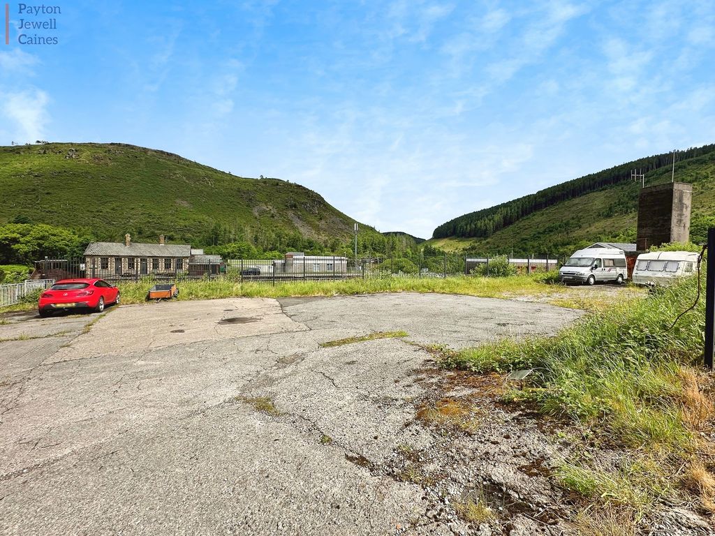 Property photo 3 of 5 Not Specified