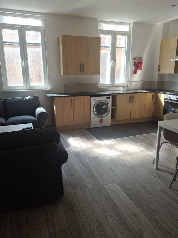 Property photo 1 of 7 Property Photo