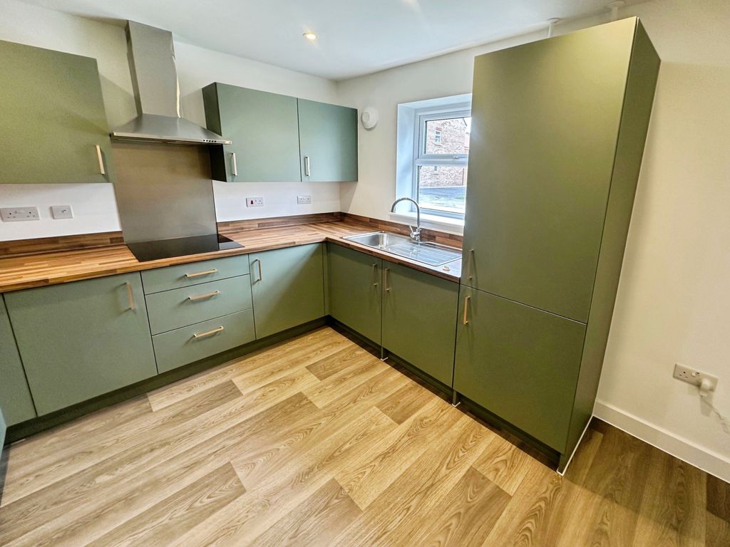 Property photo 3 of 19 Image