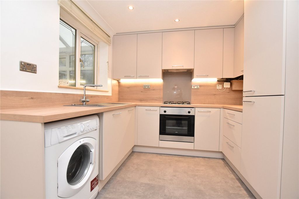 Property photo 3 of 15 Picture No. 24