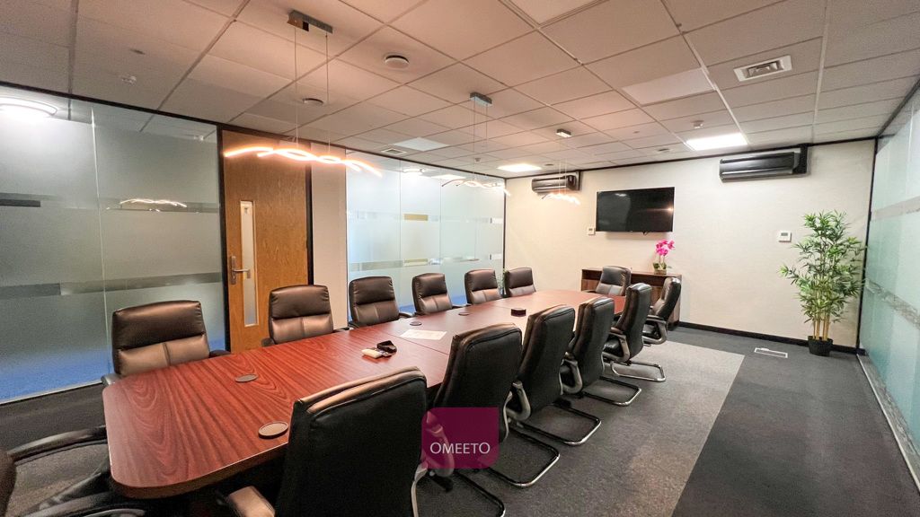 Property photo 2 of 13 Meeting Room
