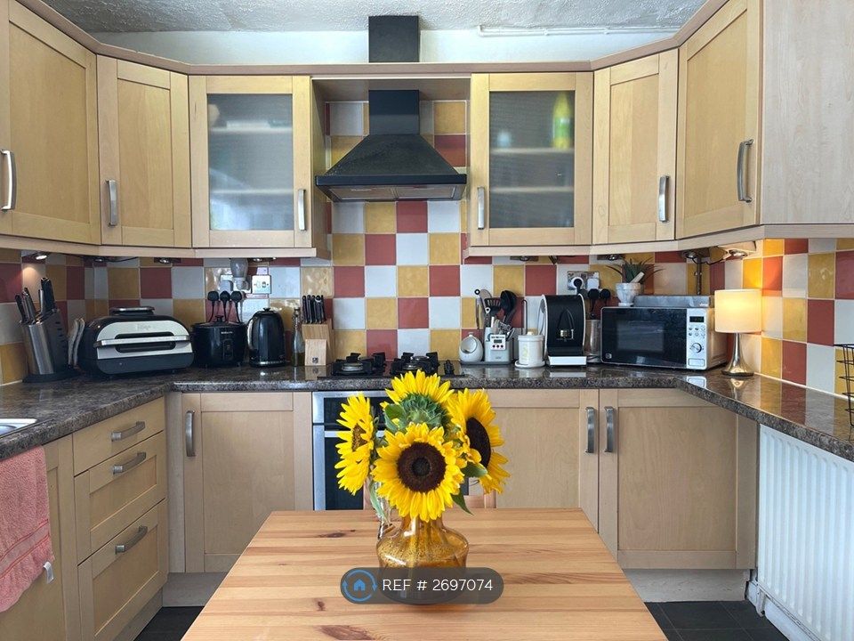 Property photo 3 of 35 Kitchen With All Appliances