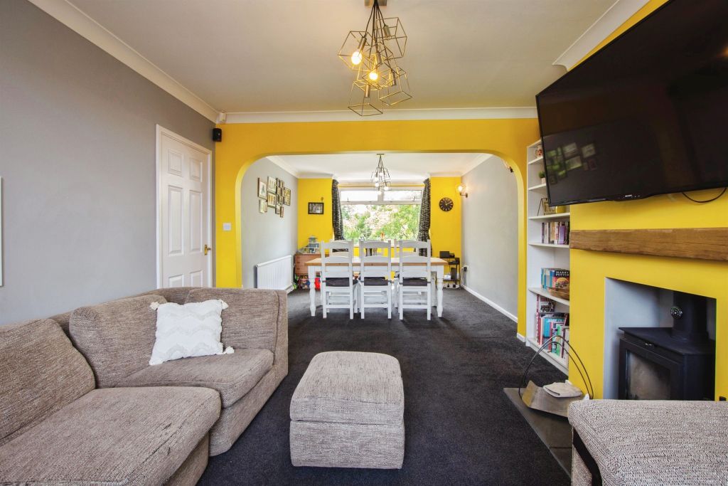 Property photo 3 of 17