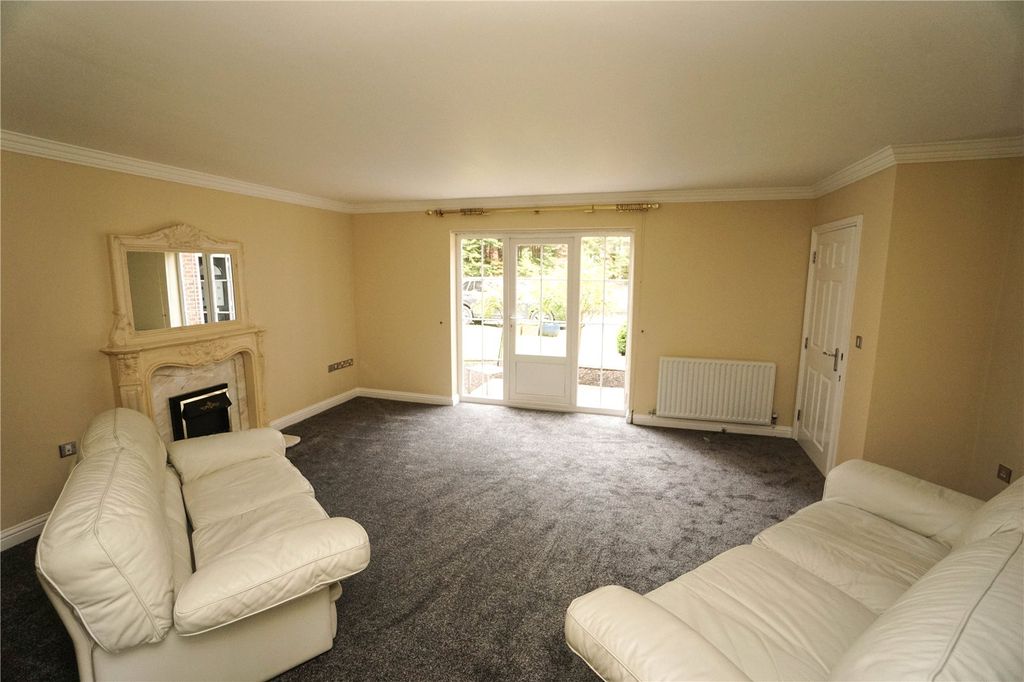 Property photo 2 of 13 Picture No. 12