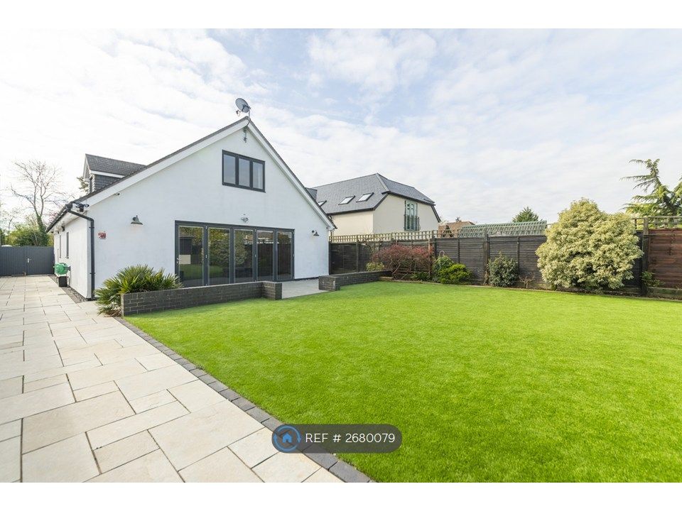 Property photo 3 of 35