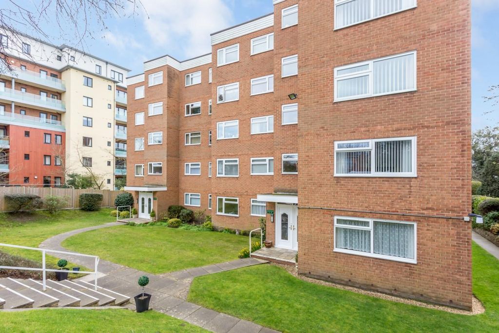 Property photo 3 of 15