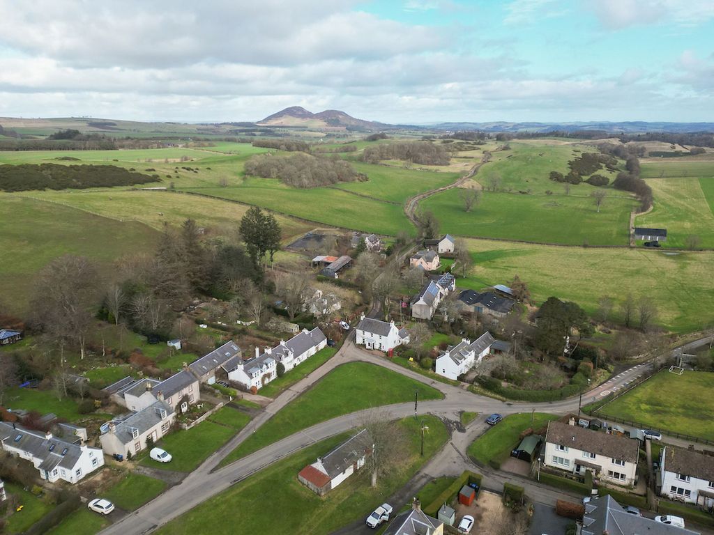 Property photo 2 of 54 Drone