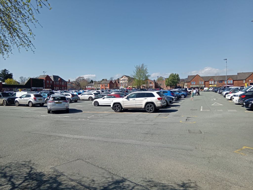 Property photo 3 of 5