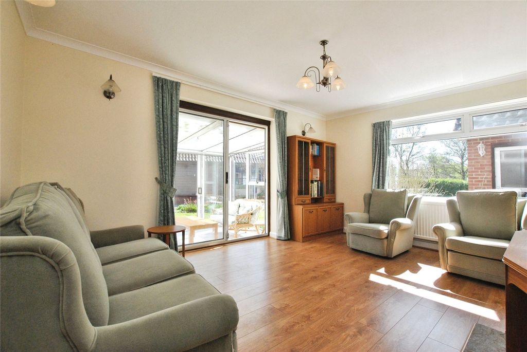 Property photo 2 of 8 Picture No. 09