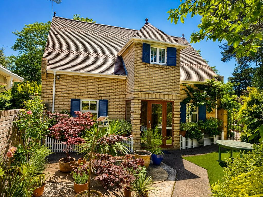 Property photo 1 of 31