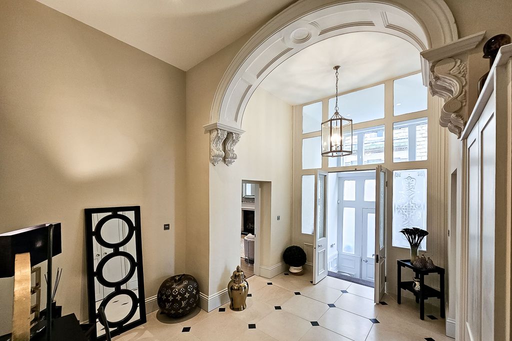 Additional image 8 of 2 bed flat for saleVictoria Avenue, 21 Victoria Avenue HG1