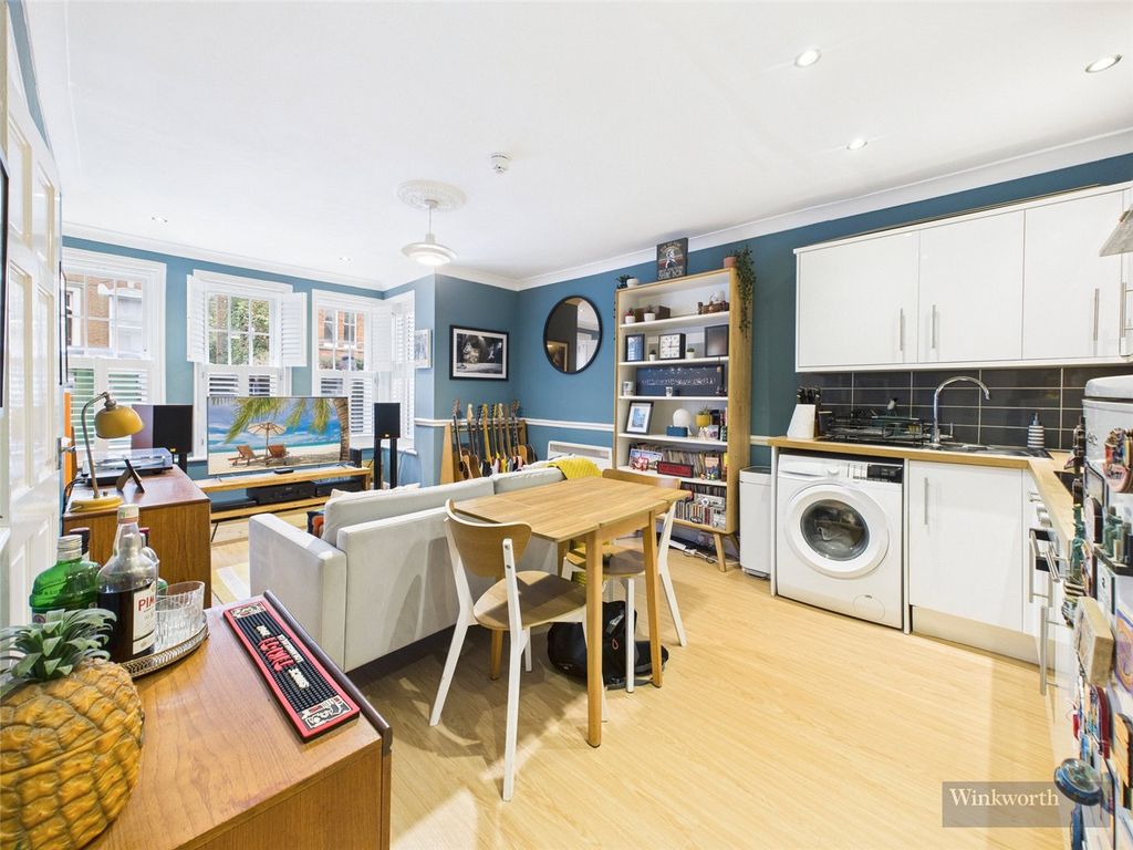 Property photo 2 of 9 Picture No. 25