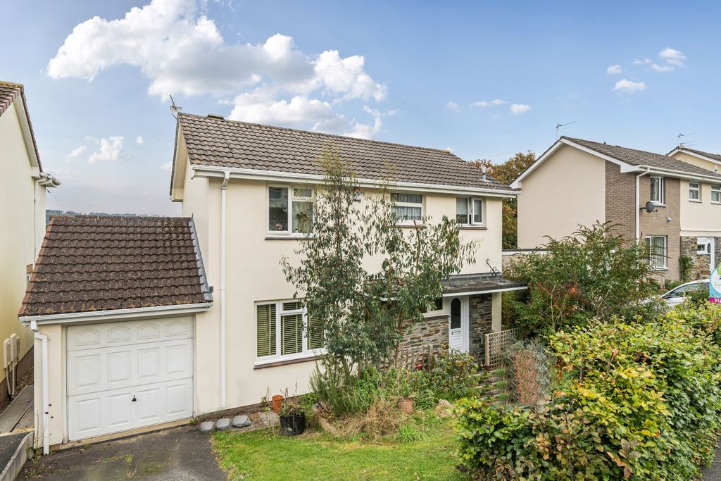 Property photo 2 of 18 1360660-20-68Ded62B029dc