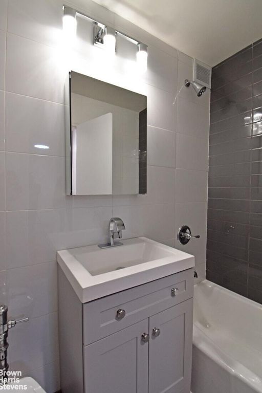 Property photo 3 of 6 <Alttext/>