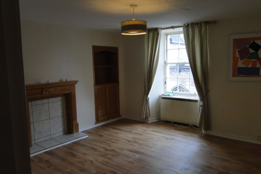 Property photo 3 of 7 Gallery
