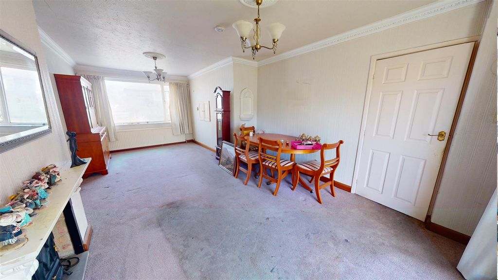 Property photo 3 of 12 Dining Lounge