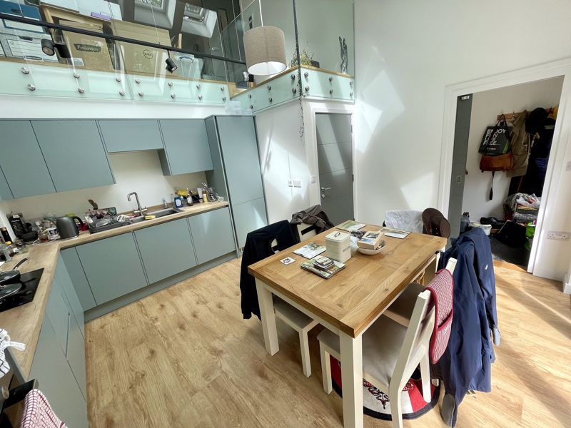 Property photo 3 of 19 Photo 10