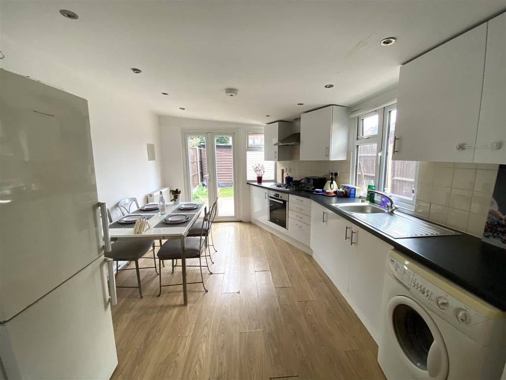 Property photo 3 of 10 Image00006.Jpeg