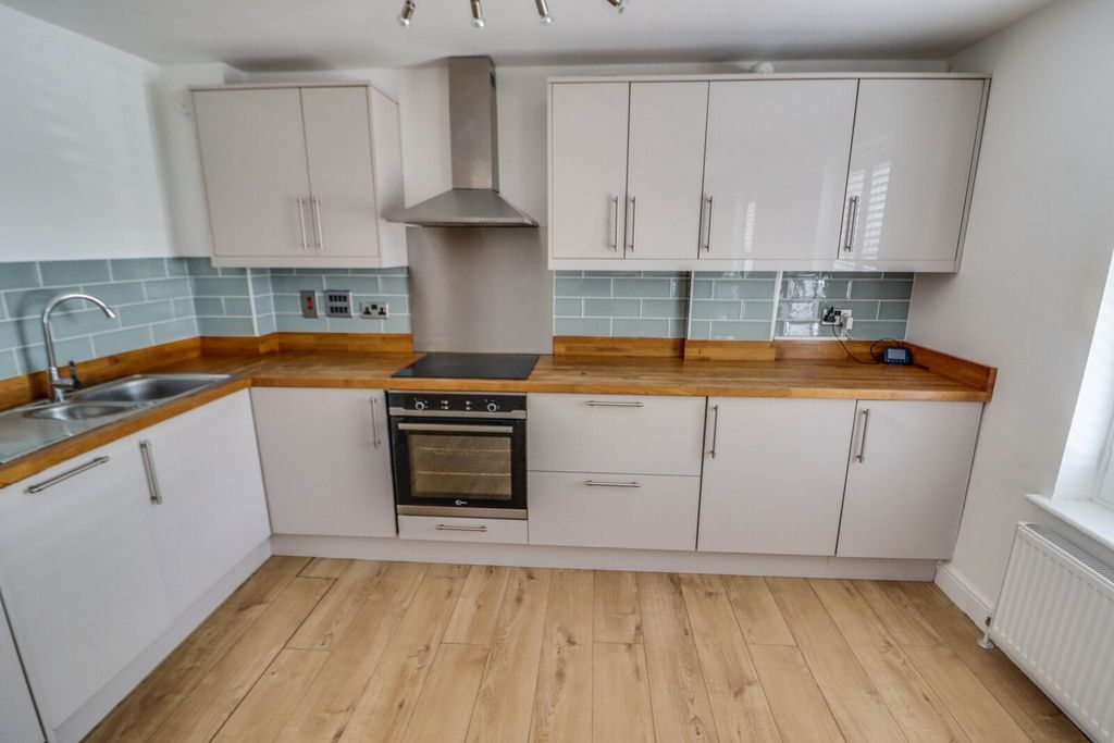 Property photo 2 of 13 Picture No. 07