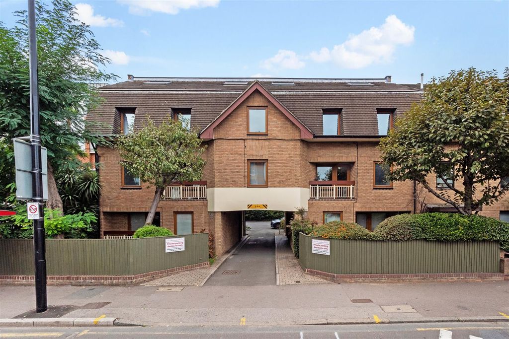 Property photo 2 of 11 8-10_Alexandra_Road-1.Jpg