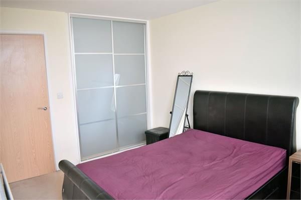 Property photo 3 of 6 Bedroom