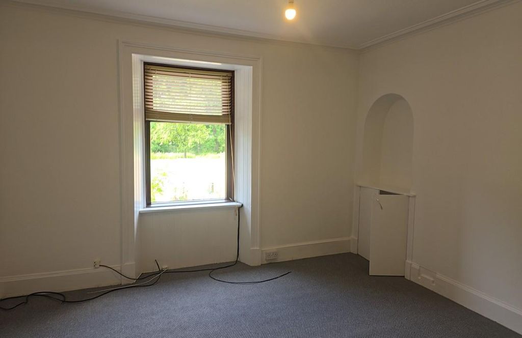 Property photo 3 of 7 Photo 3