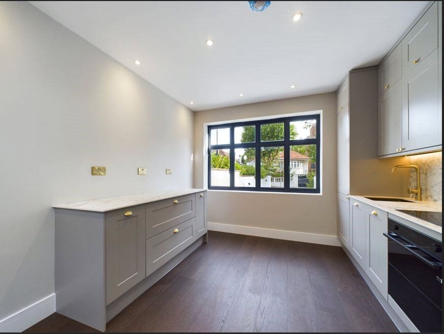Property photo 1 of 10 Main-Image-276