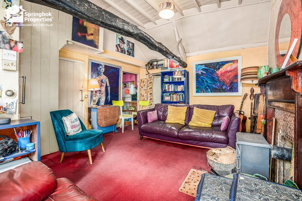 Property photo 2 of 16 Image 2