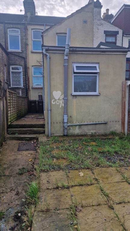 Property photo 3 of 22