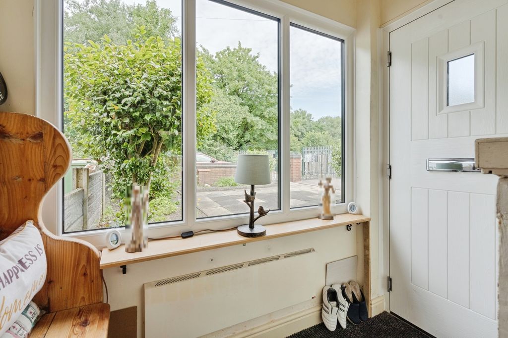 Property photo 3 of 27 Pbox-Img.Jpg