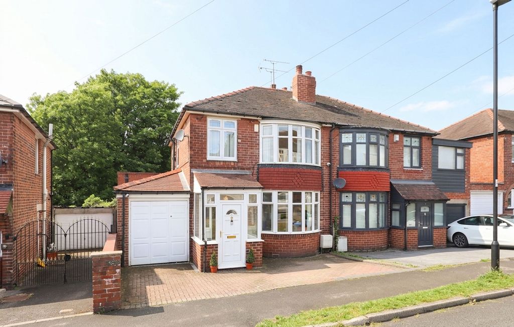 Property photo 1 of 30