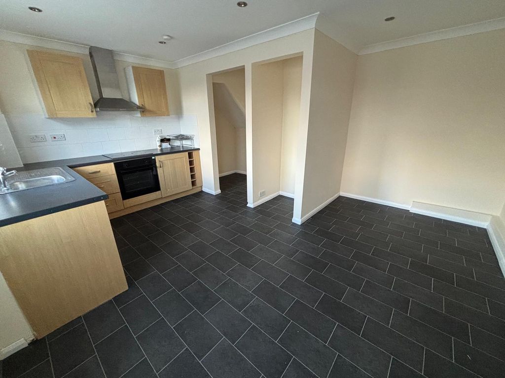 Property photo 3 of 8 Photo 3