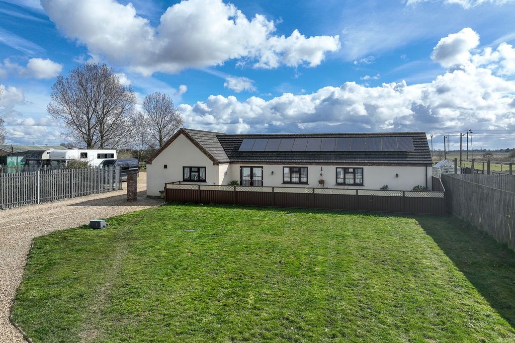 Property photo 2 of 54