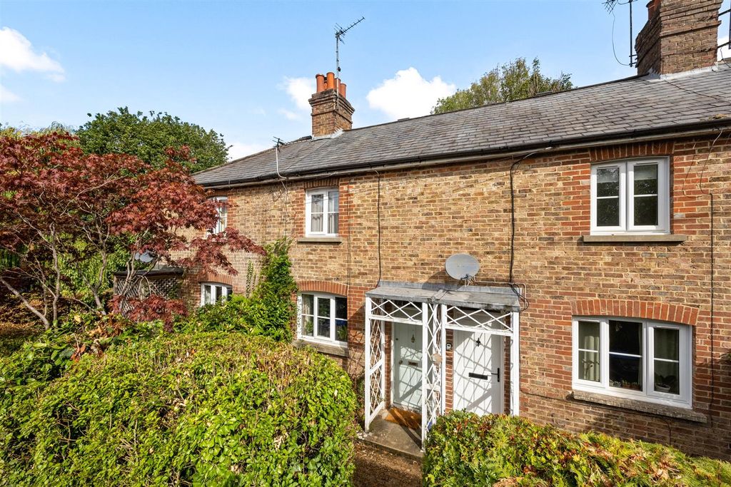 Property photo 1 of 17 Springfield Cottages, 2-021.Jpg