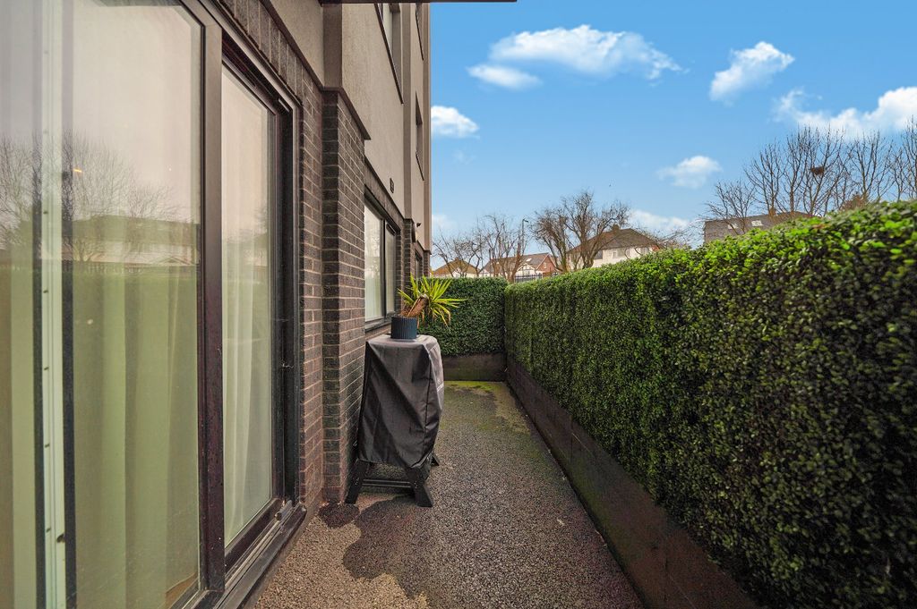 Property photo 2 of 16 Picture No. 10