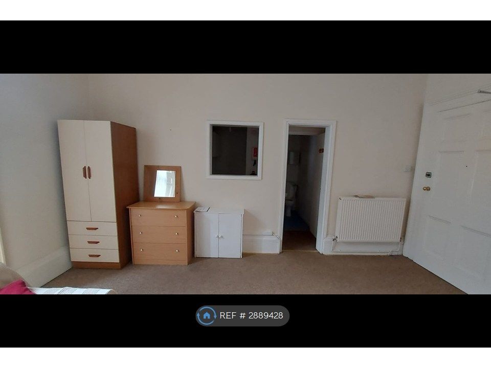 Property photo 3 of 4