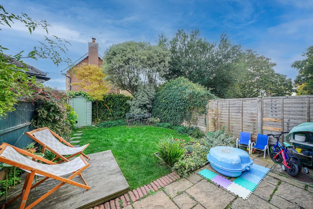 Property photo 2 of 18 22-Morris-Court-