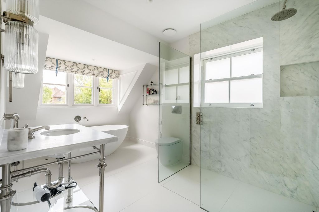Additional image 18 of 4 bed detached house for saleBroadwater Rise, Guildford, Surrey GU1